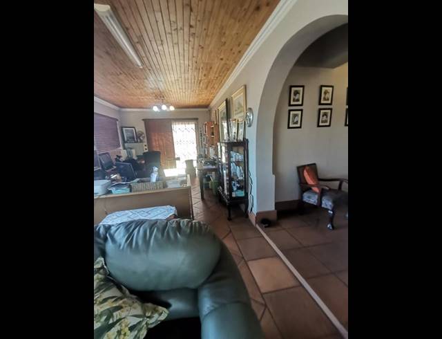3 BEDROOM HOUSE FOR SALE IN ALBERTON NORTH
